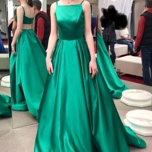 Emerald Green Prom Dress